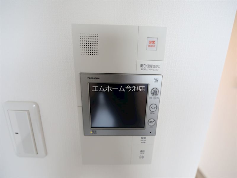 セキュリティ　TVモニター付インターホン