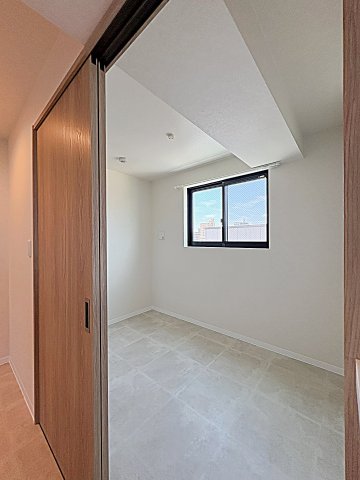 収納　キッチン横、納戸