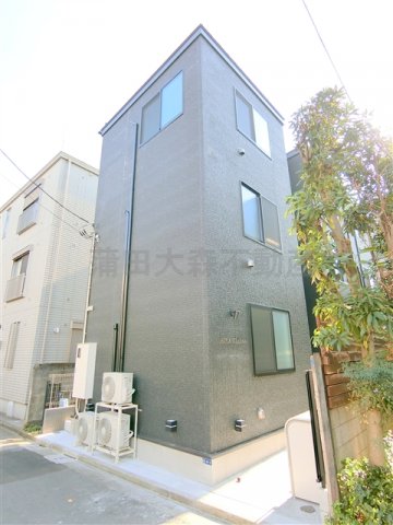 建物外観　2020年9月築　鉄骨造地上3階建て総戸数12戸　TVモニタ