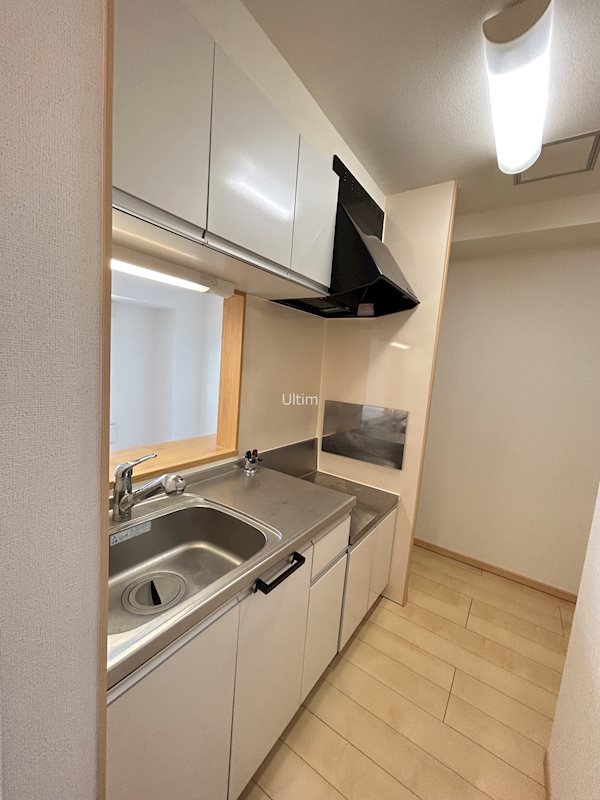 キッチン　※別のお部屋の写真です。