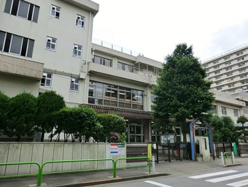 小学校　新河岸小学校（小学校）まで1089m