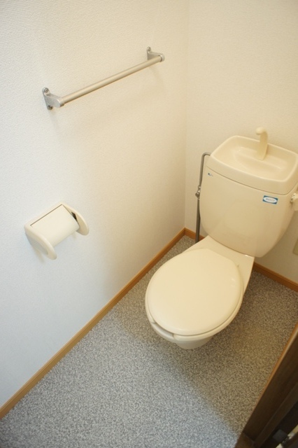 トイレ　図面と現状に相違がある場合には現状を優先