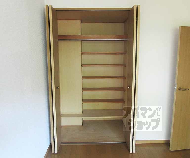 収納　２０３号室の写真です。