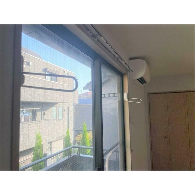 バルコニー　室内物干し