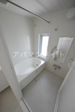 バス・シャワールーム　追い焚き付き！