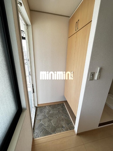 玄関　他号室の写真転用