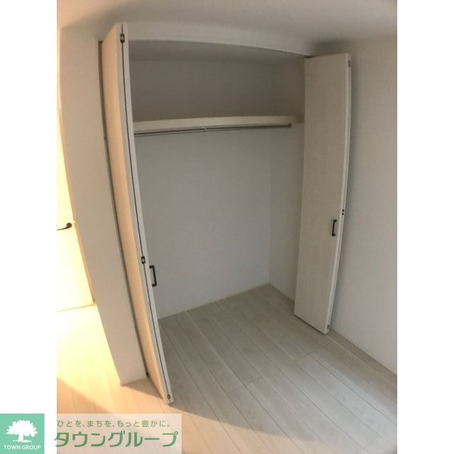 収納　洋室6帖