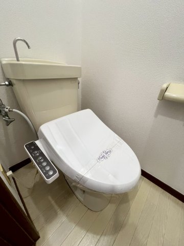 東垂水町戸建のトイレ写真