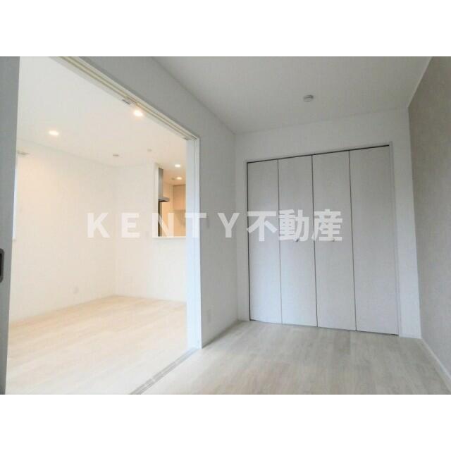 その他部屋・スペース　使い勝手のいい寝室です