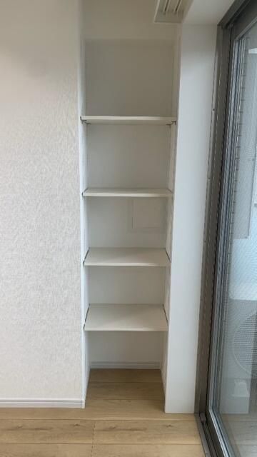 収納　写真は同タイプ住居です