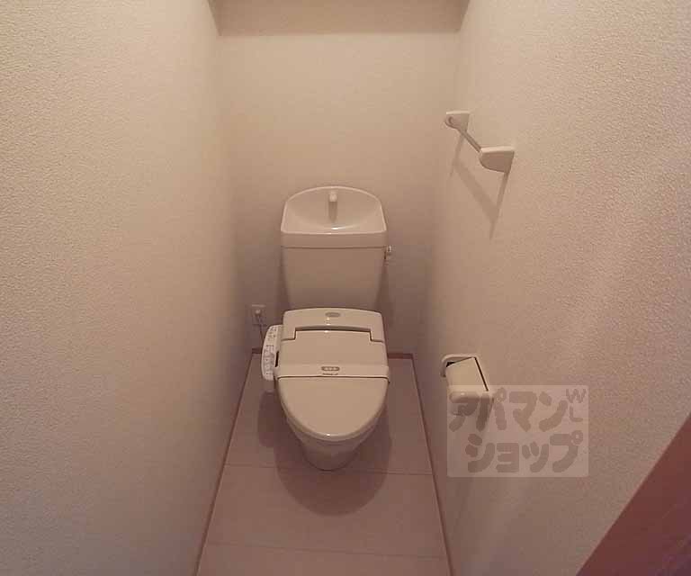 トイレ　ウォシュレット付きトイレです。