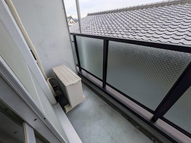バルコニー　同建物同号室の室内写真です。(303号室)