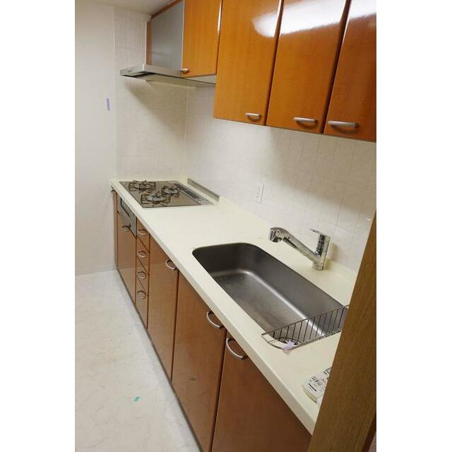 キッチン　※写真は同タイプ住戸です。