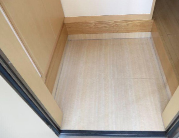 玄関　同物件別部屋参考写真です。