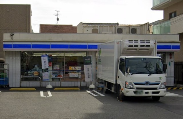 コンビニ　ローソン　JR茨木東口店（コンビニ）まで365m