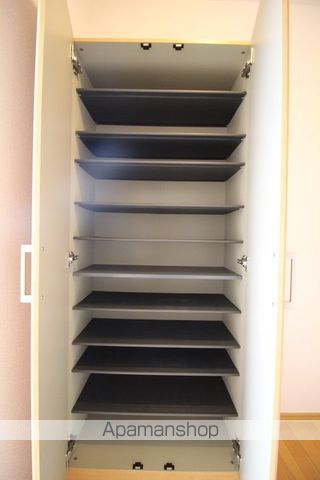 リースランド今 A棟の内装写真