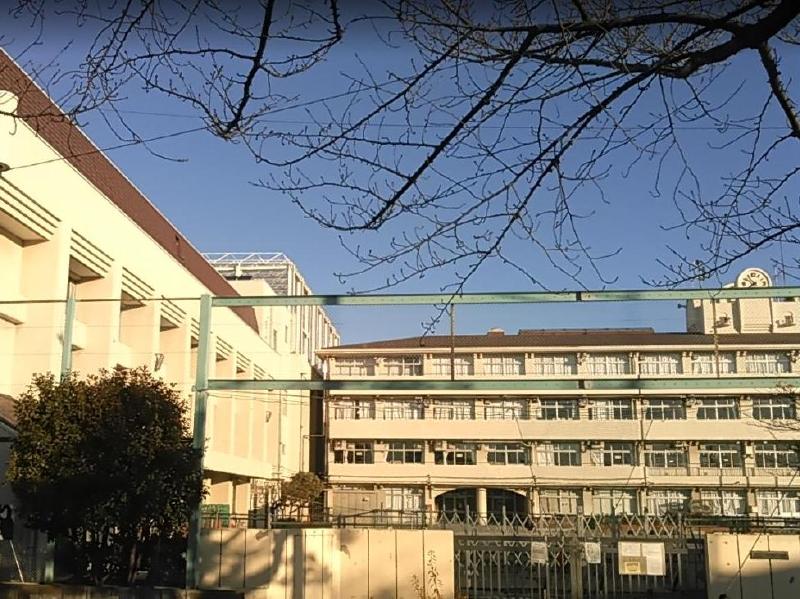 小学校　足立区立舎人第一小学校（小学校）まで750m