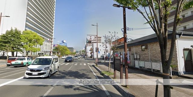 飲食店　吉野家（飲食店）まで243m