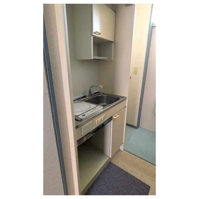 キッチン　キッチンは　ＩＨコンロ付き