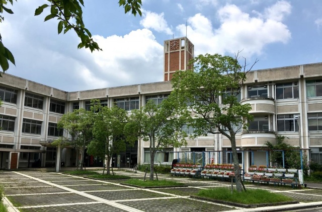 中学校　栗東市立葉山中学校（中学校）まで900m