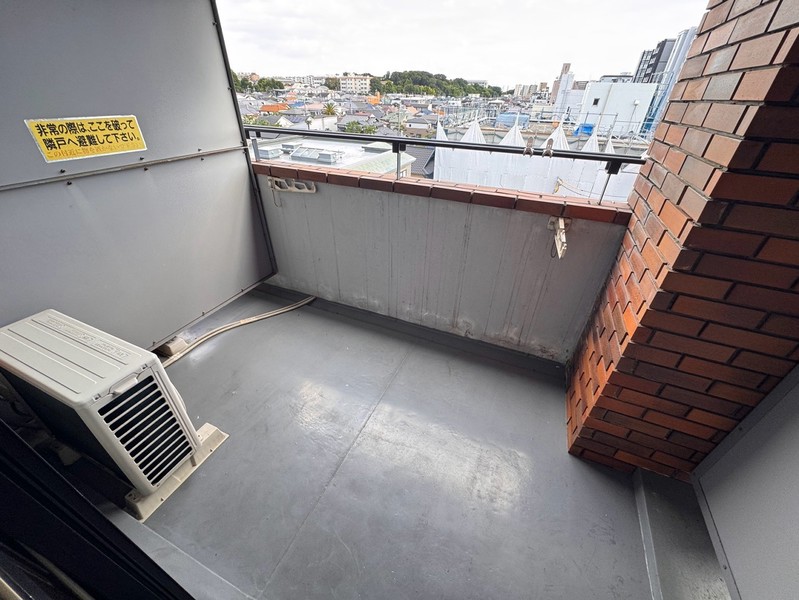 阪急宝塚線 蛍池駅 徒歩7分 7階建 築41年の内装写真