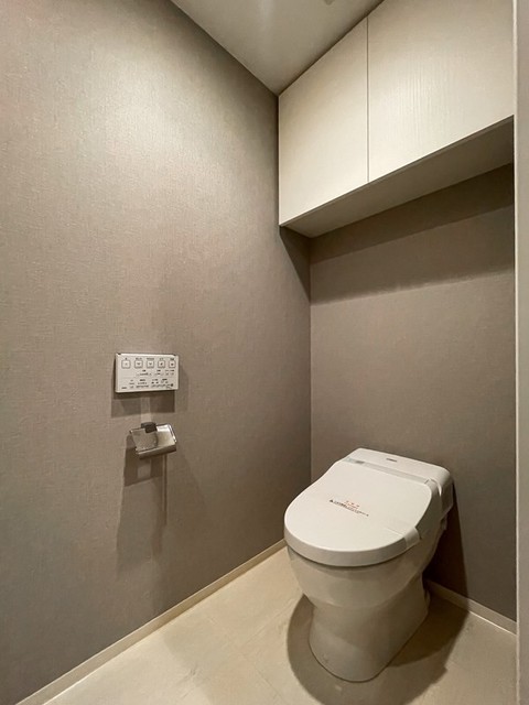 トイレ　※写真は同タイプ住戸です。