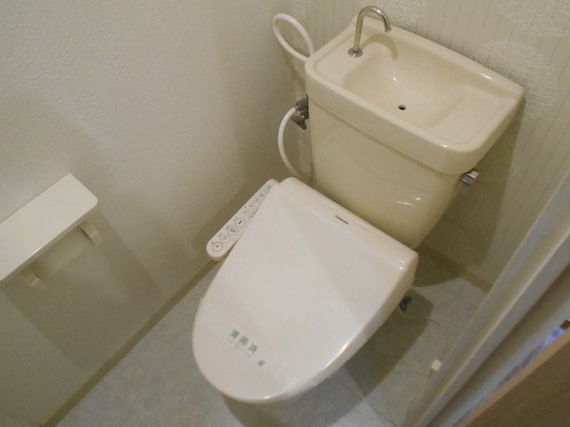 トイレ　ウォシュレットを完備しています