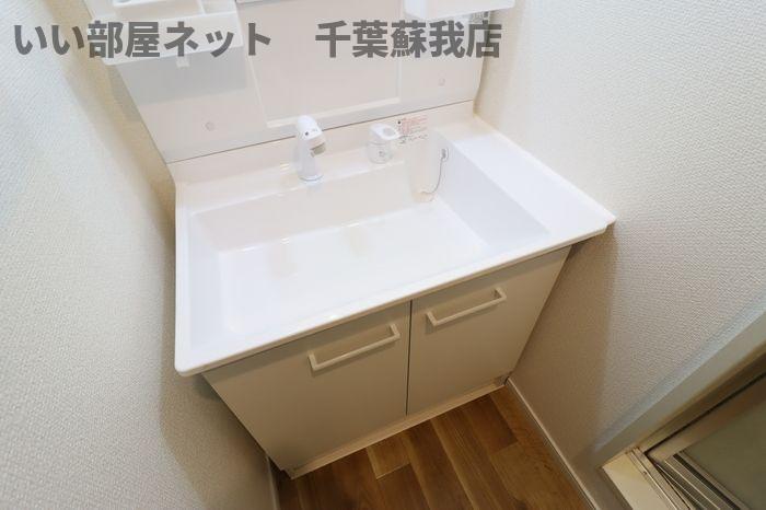 洗面設備　使いやすい洗面所です