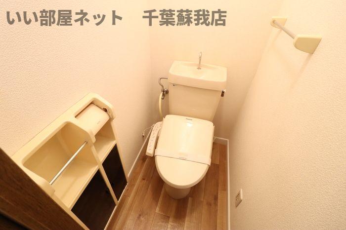 トイレ　落ち着いたトイレです