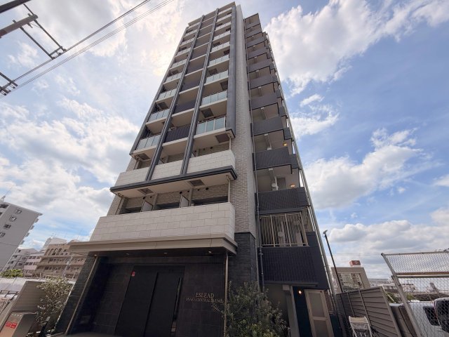 建物外観　存在感のある外観は落ちついた色合いで、堂々としていますね。
