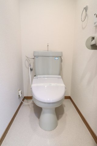トイレ　シンプルで使いやすいトイレです