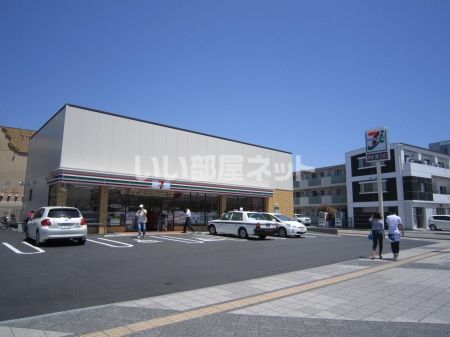 コンビニ　セブンイレブン沼津駅北口店（コンビニ）まで2037m
