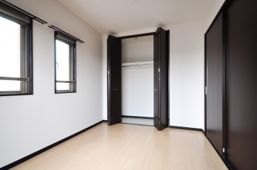 収納　※写真は他部屋です