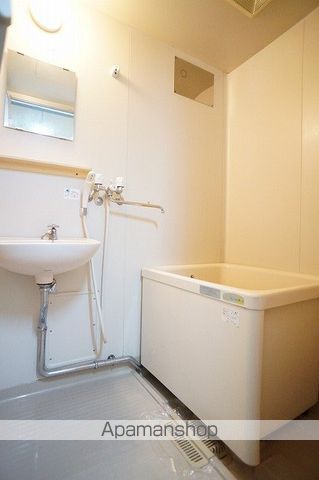 ＪＲ東海道本線 袋井駅 バス乗車時間：4分 最寄りバス停で下車 徒歩3分 2階建 築40年の風呂写真