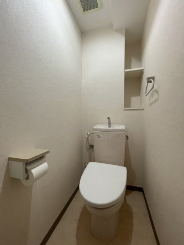 トイレ　ゆったりとした空間のトイレです
