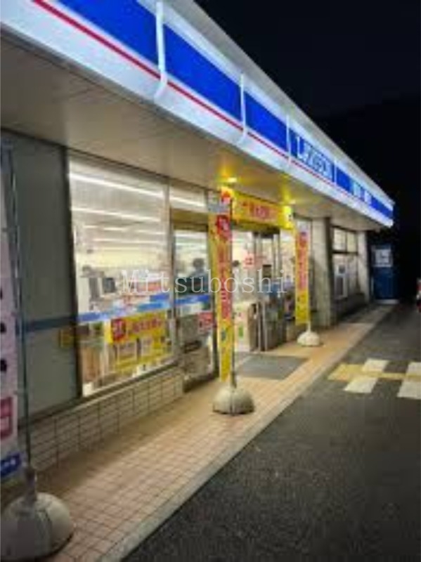 コンビニ　ローソン中野本町新橋通り店（コンビニ）まで65m