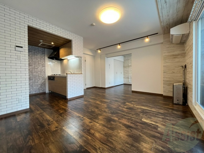 居室・リビング　広くてキレイなお部屋が広がっていて、充実した生活が送れそう。