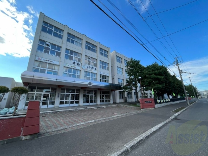 小学校　札幌市立札幌小学校（小学校）まで410m