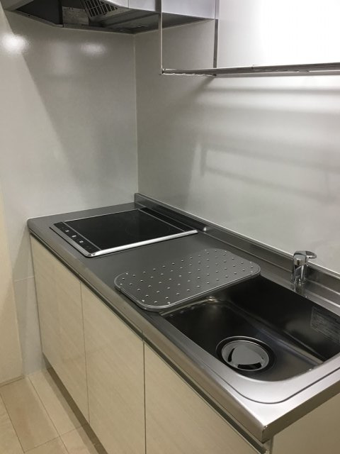 キッチン　壁付けキッチンでスペースを最大限有効活用できます！