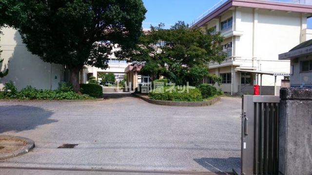 小学校　高知市立潮江小学校（小学校）まで965m