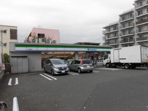 コンビニ　ファミリーマート川崎有馬店（コンビニ）まで671m
