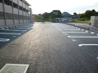 駐車場　駐車場