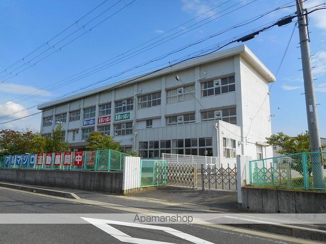 小学校　野洲市立ぎおう小学校（小学校）まで1930m