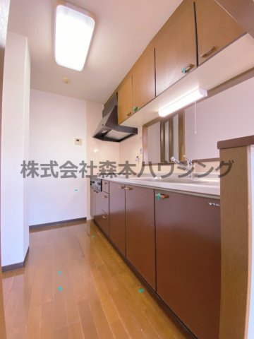 レオン友田のキッチン写真