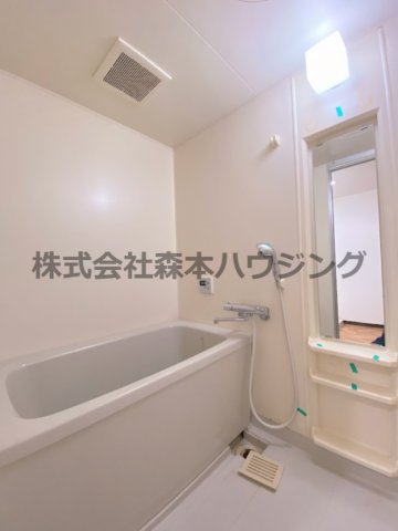 レオン友田の風呂写真