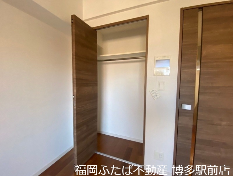 地下鉄箱崎線 箱崎宮前駅 徒歩4分 13階建 築11年の内装写真