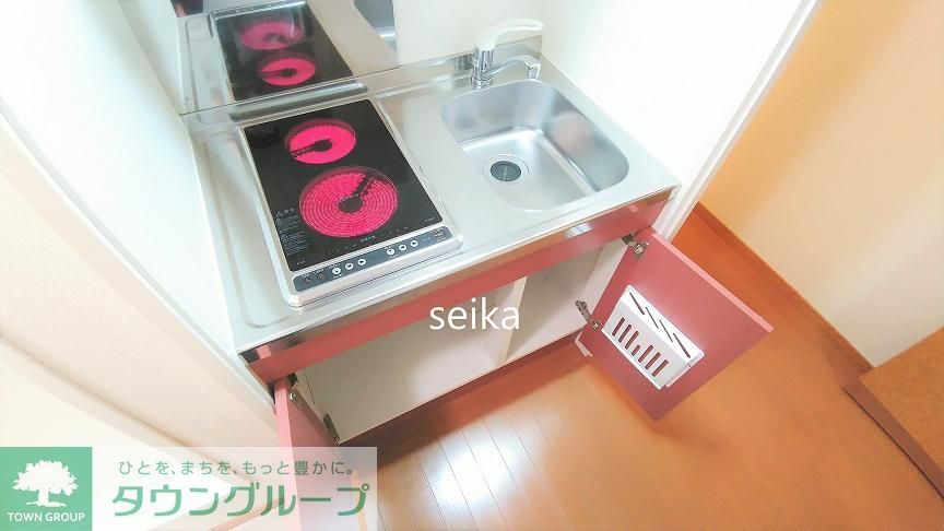 レオパレス瑞江の居間写真