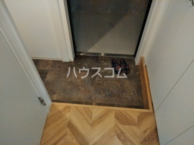レジデンシア小牧駅前の玄関写真