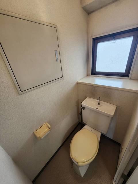 ウィリアムヒルズ本厚木のトイレ写真
