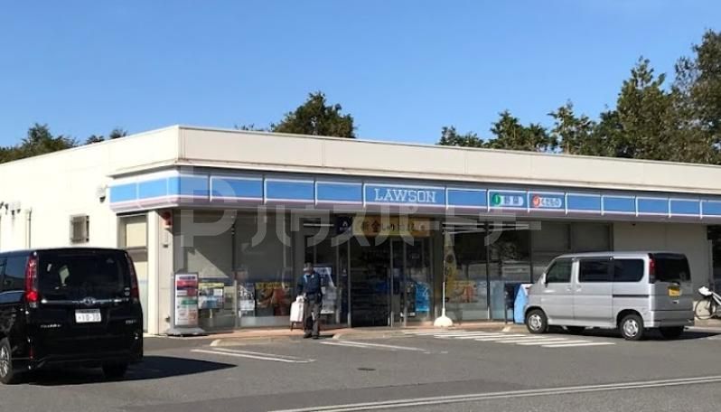 コンビニ　ローソン鎌ケ谷北中沢店（コンビニ）まで370m